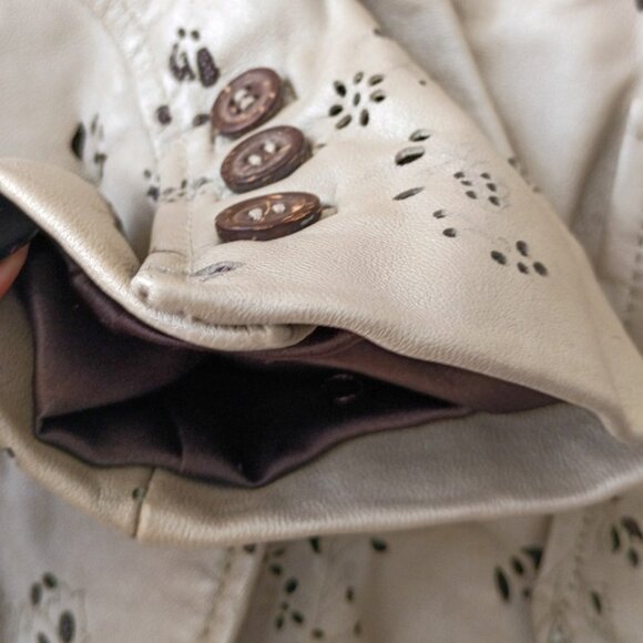 Neiman Marcus Exclusive Taupe Lambskin Laser Cut Blazer Jacket | Size 6 - Picture 5 of 9